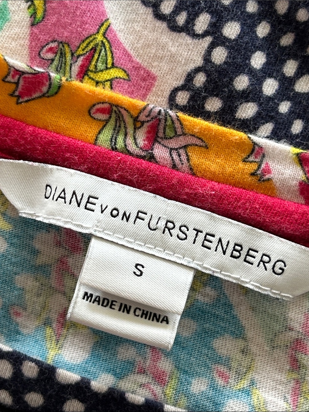 Diane von Furstenberg Flower Power Dream T-Shirt Sz S w MEASUREMENTS Cotton - Picture 4 of 13
